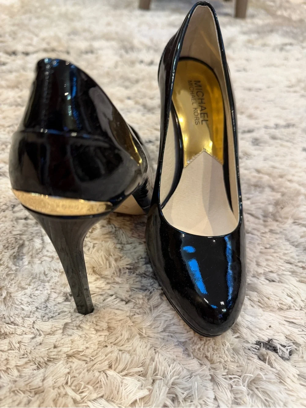 Michael Kors Black Patent Leather Pointed-Toe Pumps - Picture 3 of 4